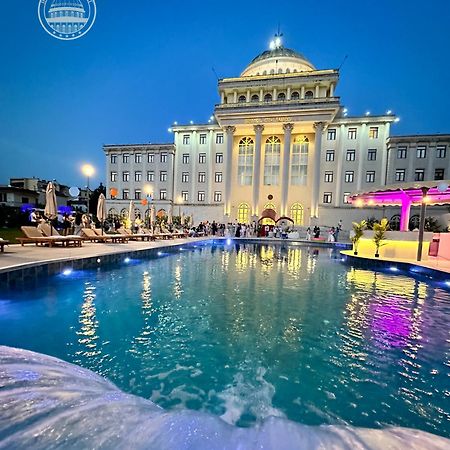 Hotel Colombo Berat Buitenkant foto